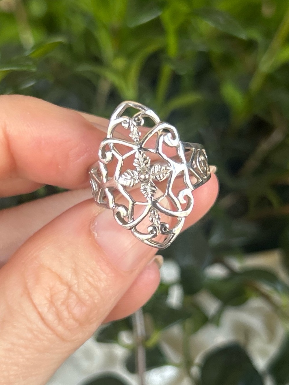 Vintage Sterling Silver Filigree Floral Ring - Silver